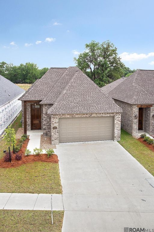41050 Galvez Trails Blvd, Prairieville, LA 70769
