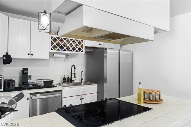 5077 Village Drive, Las Vegas, NV 89142