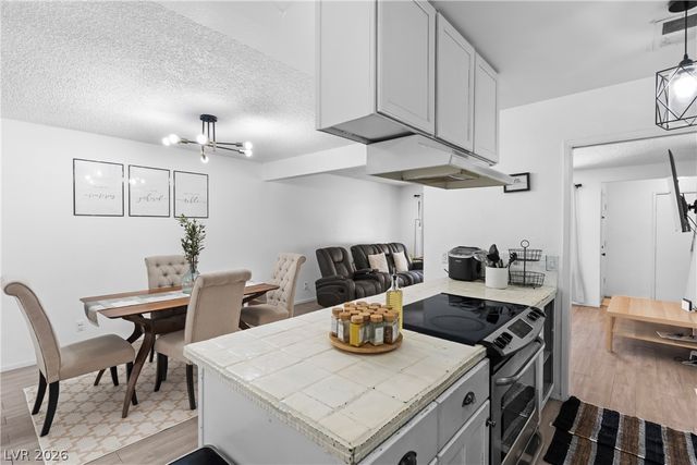5077 Village Drive, Las Vegas, NV 89142