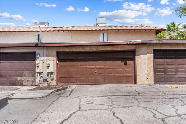 5077 Village Drive, Las Vegas, NV 89142