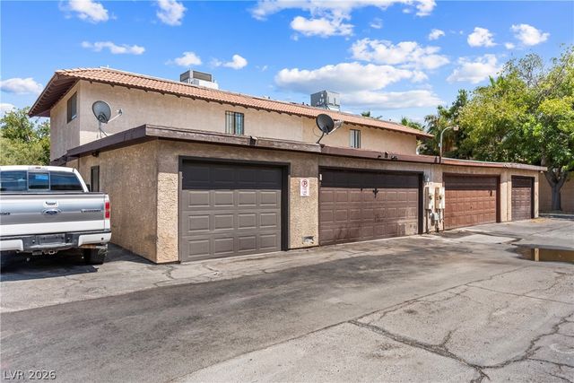 5077 Village Drive, Las Vegas, NV 89142