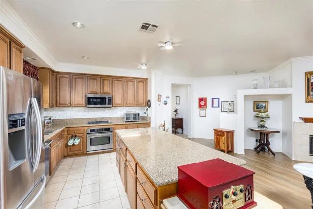 35591 Denver, Winchester, CA 92596