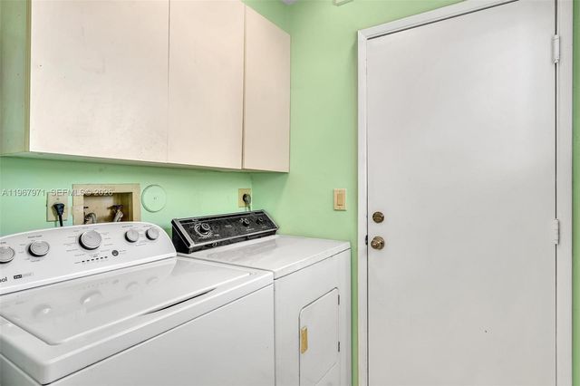 6116 Kings Gate Cir, Delray Beach, FL 33484