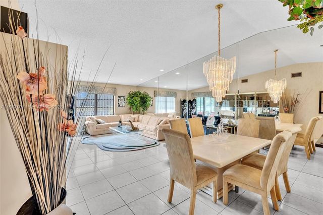 6116 Kings Gate Cir, Delray Beach, FL 33484