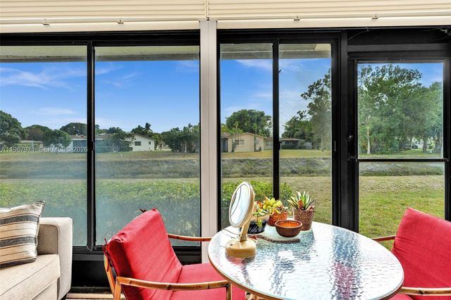 6116 Kings Gate Cir, Delray Beach, FL 33484