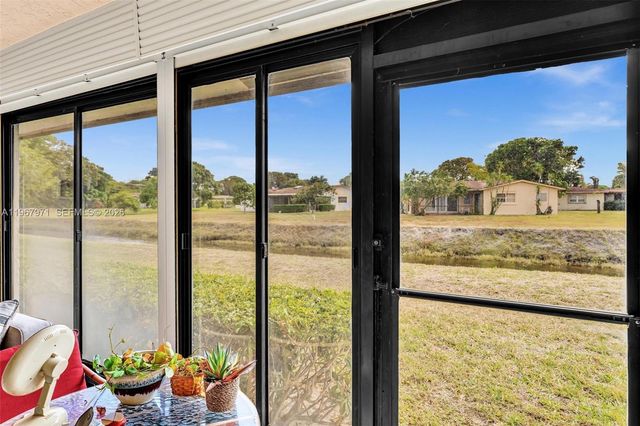 6116 Kings Gate Cir, Delray Beach, FL 33484