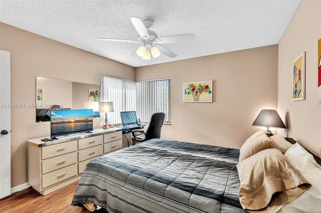 6116 Kings Gate Cir, Delray Beach, FL 33484