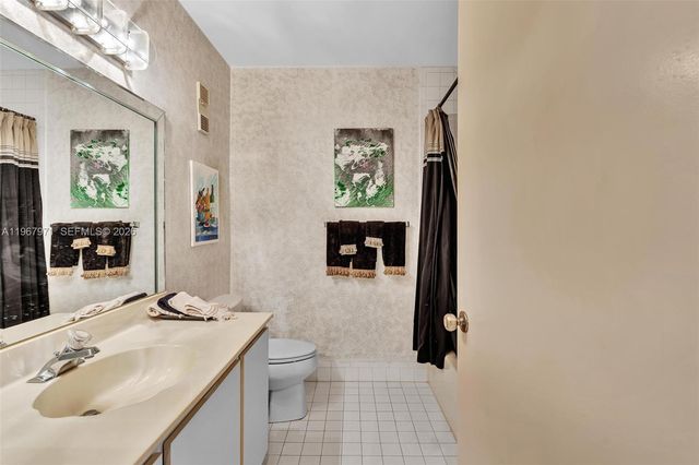 6116 Kings Gate Cir, Delray Beach, FL 33484