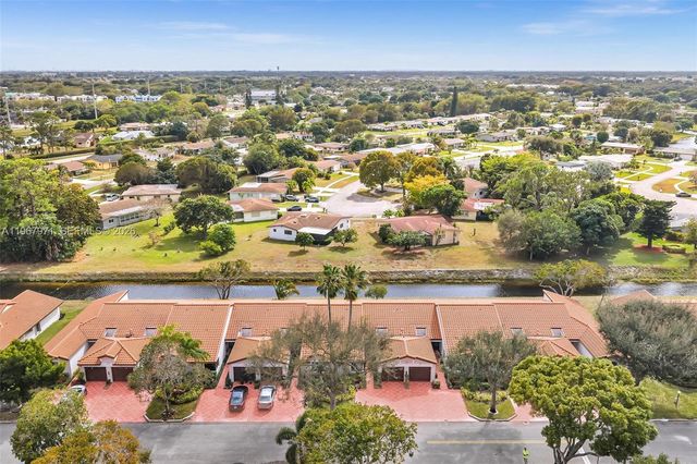 6116 Kings Gate Cir, Delray Beach, FL 33484