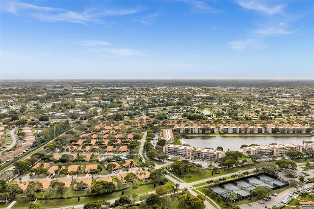 6116 Kings Gate Cir, Delray Beach, FL 33484