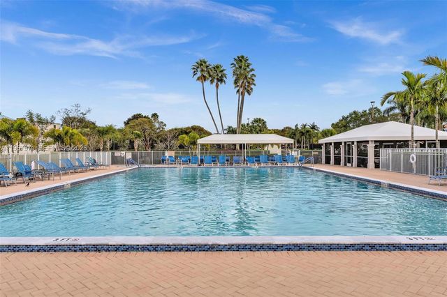 6116 Kings Gate Cir, Delray Beach, FL 33484