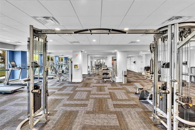 6116 Kings Gate Cir, Delray Beach, FL 33484