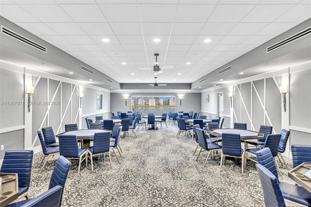 6116 Kings Gate Cir, Delray Beach, FL 33484