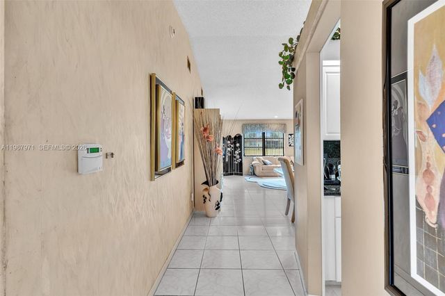 6116 Kings Gate Cir, Delray Beach, FL 33484