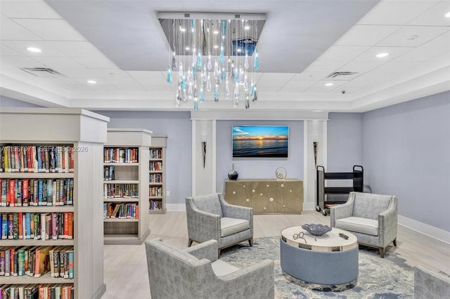 6116 Kings Gate Cir, Delray Beach, FL 33484