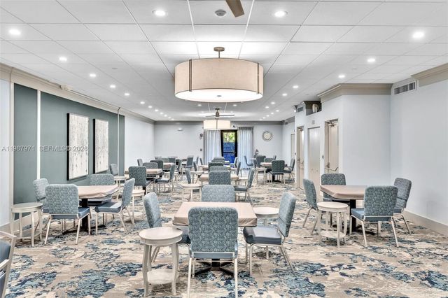 6116 Kings Gate Cir, Delray Beach, FL 33484