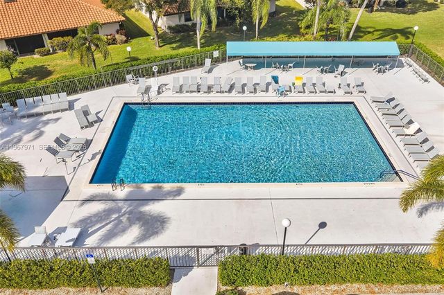 6116 Kings Gate Cir, Delray Beach, FL 33484