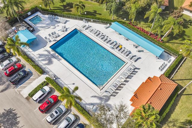 6116 Kings Gate Cir, Delray Beach, FL 33484