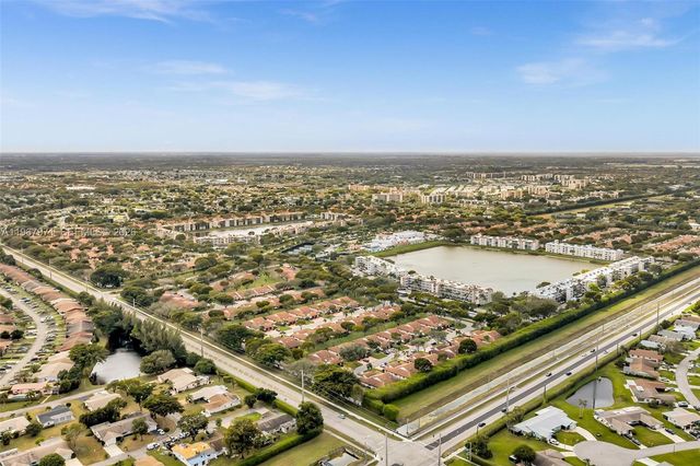 6116 Kings Gate Cir, Delray Beach, FL 33484