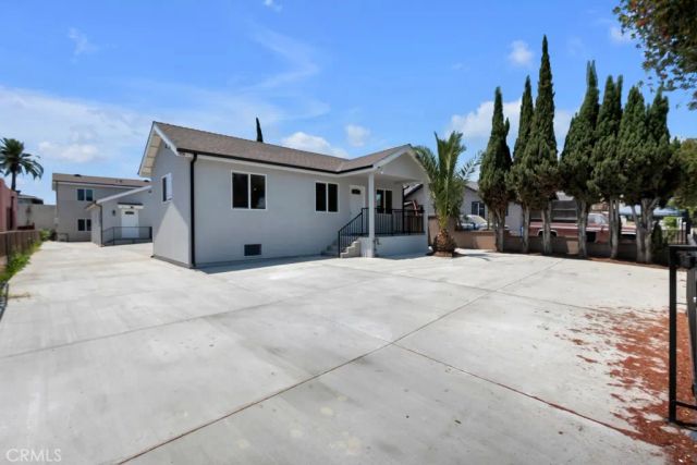 1234 W 89th Street, Los Angeles, CA 90044