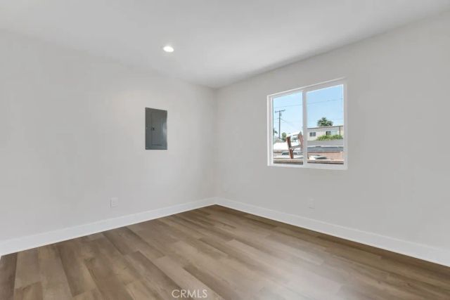 1234 W 89th Street, Los Angeles, CA 90044