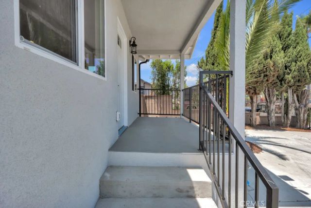 1234 W 89th Street, Los Angeles, CA 90044