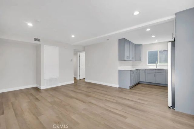 1234 W 89th Street, Los Angeles, CA 90044