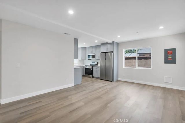 1234 W 89th Street, Los Angeles, CA 90044