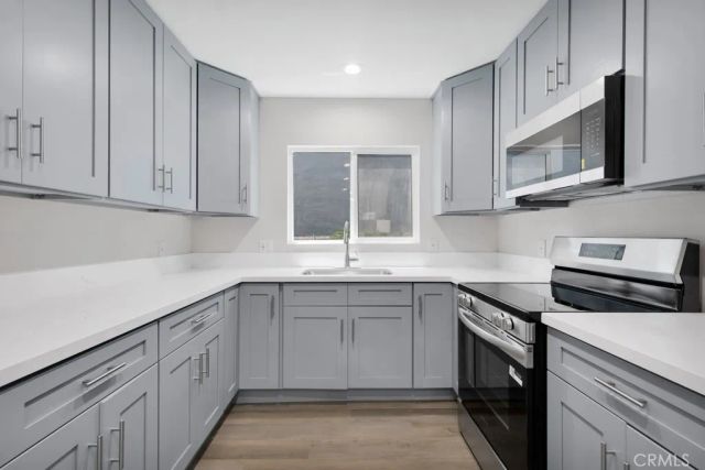 1234 W 89th Street, Los Angeles, CA 90044