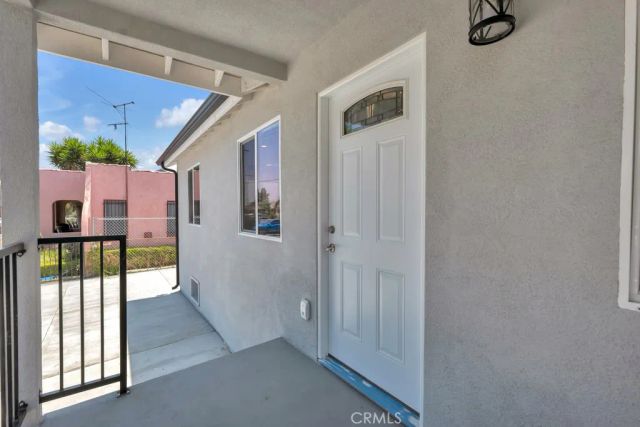 1234 W 89th Street, Los Angeles, CA 90044
