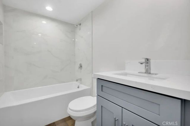 1234 W 89th Street, Los Angeles, CA 90044