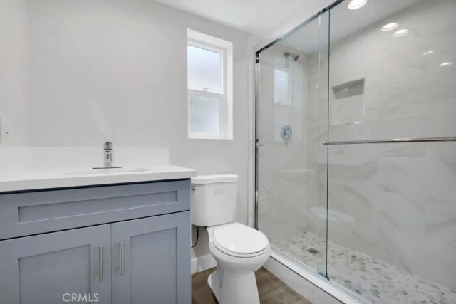 1234 W 89th Street, Los Angeles, CA 90044