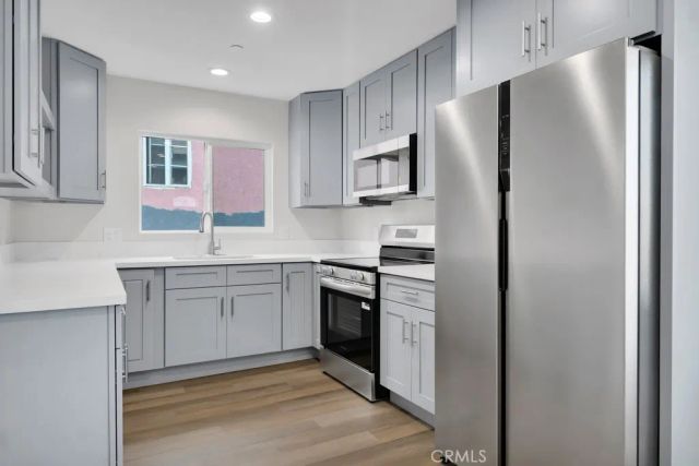 1234 W 89th Street, Los Angeles, CA 90044