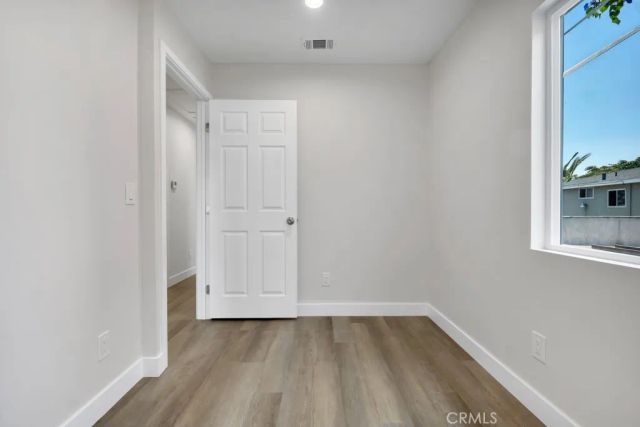 1234 W 89th Street, Los Angeles, CA 90044