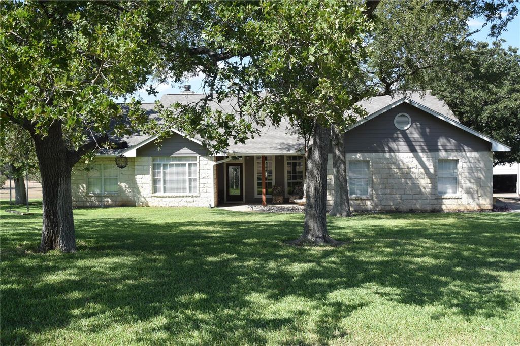 2116 County Road 403, Marble Falls, TX 78654