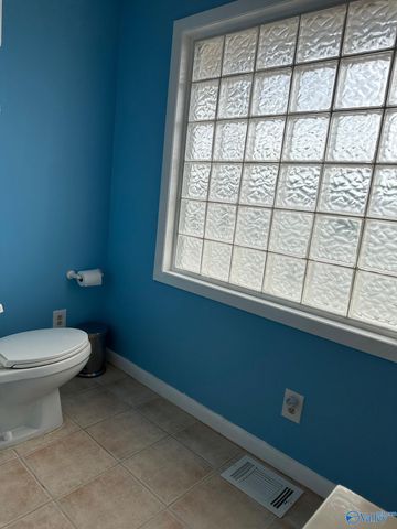 2090 County Road 1212, Vinemont, AL 35179