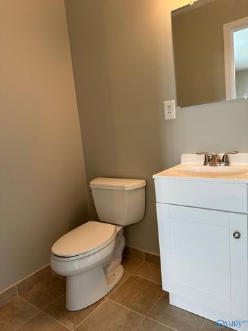 2090 County Road 1212, Vinemont, AL 35179