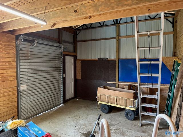 2090 County Road 1212, Vinemont, AL 35179