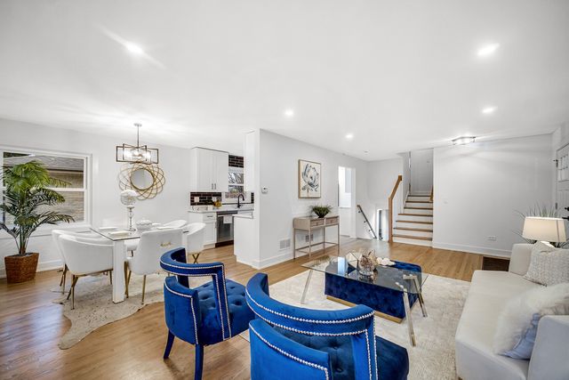 1845 Everett Avenue, Des Plaines, IL 60018