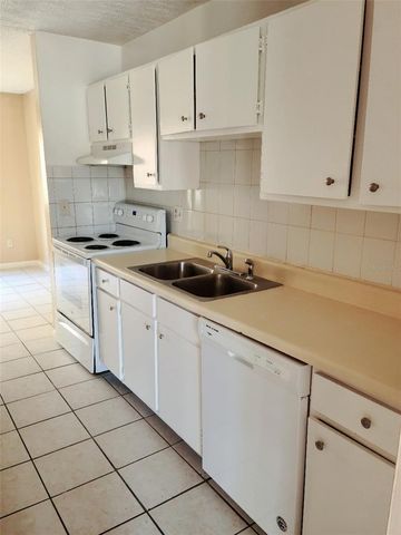 2330 HUNTINGTON GREEN CT 6, Orlando, FL 32839