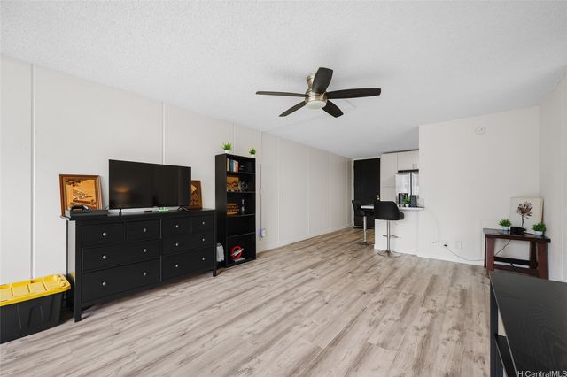 95-2047 Waikalani Place D404, Mililani, HI 96789
