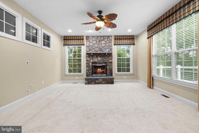 43032 LA RIVA DR, Ashburn, VA 20148