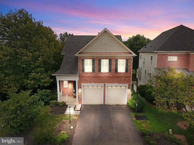 43032 LA RIVA DR, Ashburn, VA 20148