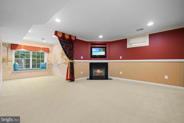 43032 LA RIVA DR, Ashburn, VA 20148