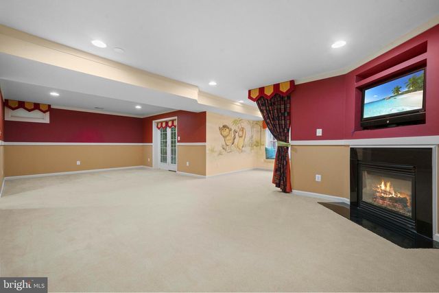 43032 LA RIVA DR, Ashburn, VA 20148
