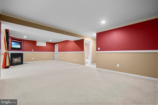 43032 LA RIVA DR, Ashburn, VA 20148