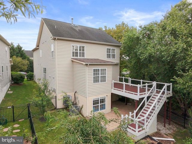 43032 LA RIVA DR, Ashburn, VA 20148