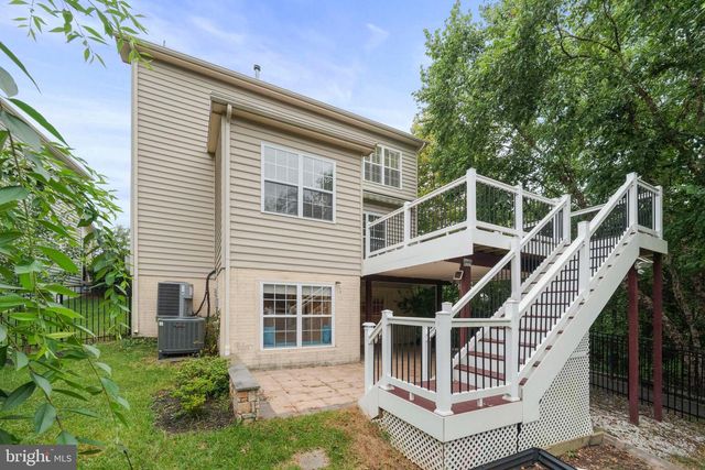 43032 LA RIVA DR, Ashburn, VA 20148