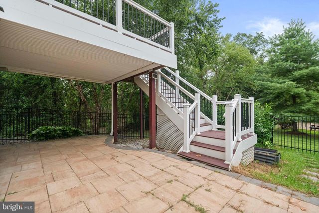 43032 LA RIVA DR, Ashburn, VA 20148