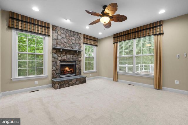 43032 LA RIVA DR, Ashburn, VA 20148